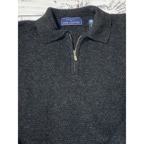 John Ashford Men's  Sweater Gray 100% Lambs Wool Knit Ribbed 1/4 Zip Medium - Picture 2 of 7